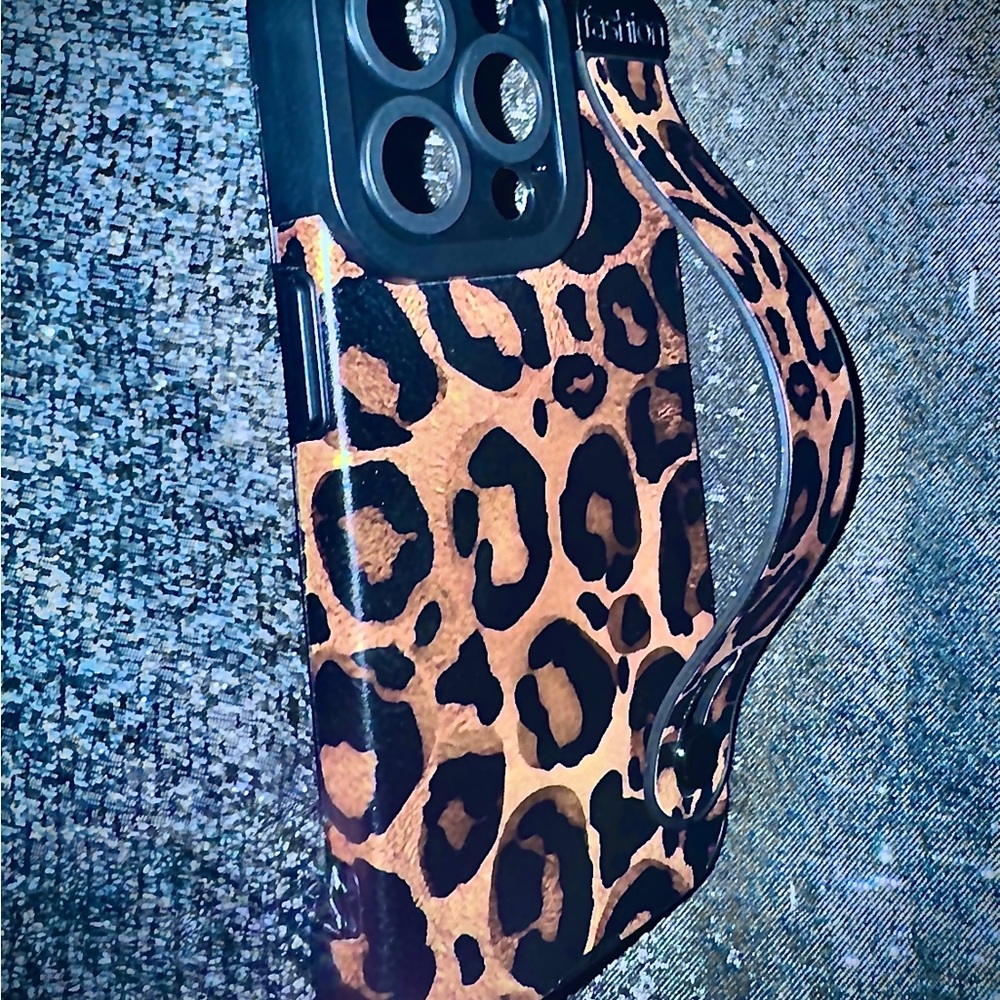 Leopard Print Phone Case with Strap